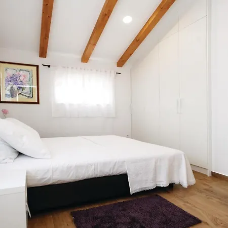 Holiday home Lovely In With Wifi Sibenik