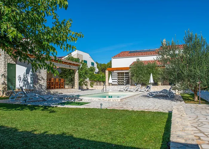 בית נופש 58 *